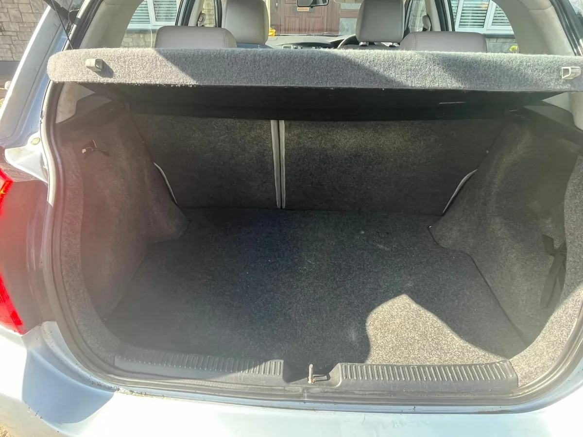 Toyota Corolla 2006 - Image 4