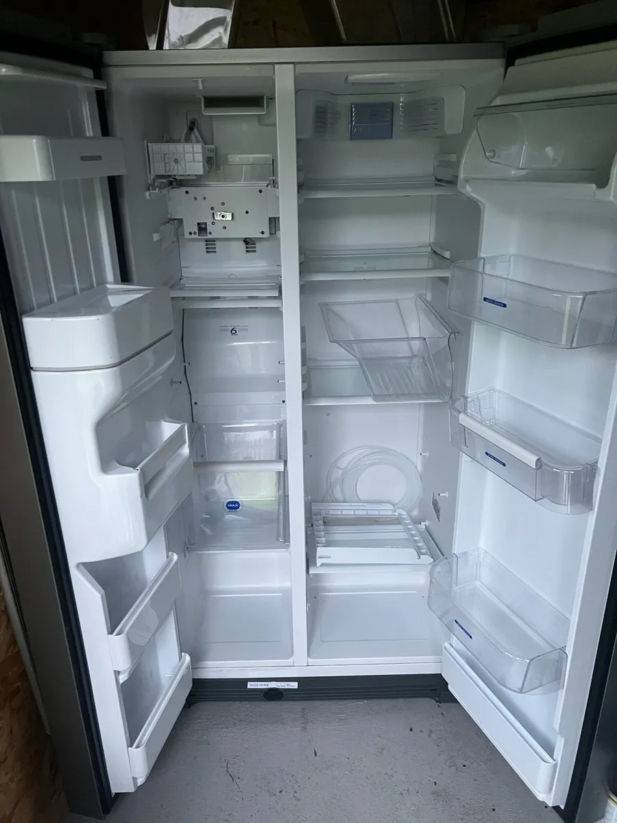 American fridge freezer - Image 4