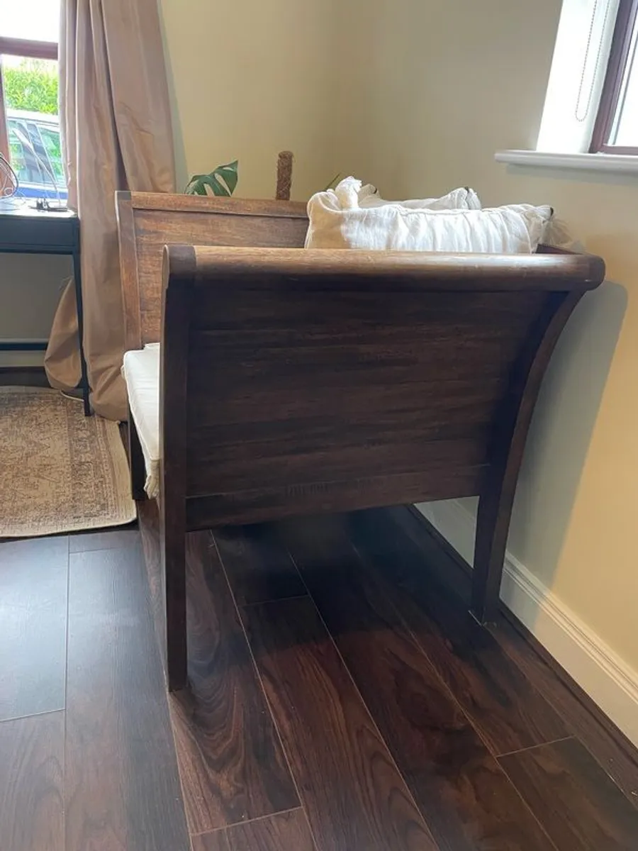 Accent Chair - Image 3