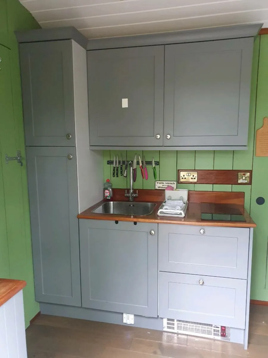 Shepherd's Hut - Image 2