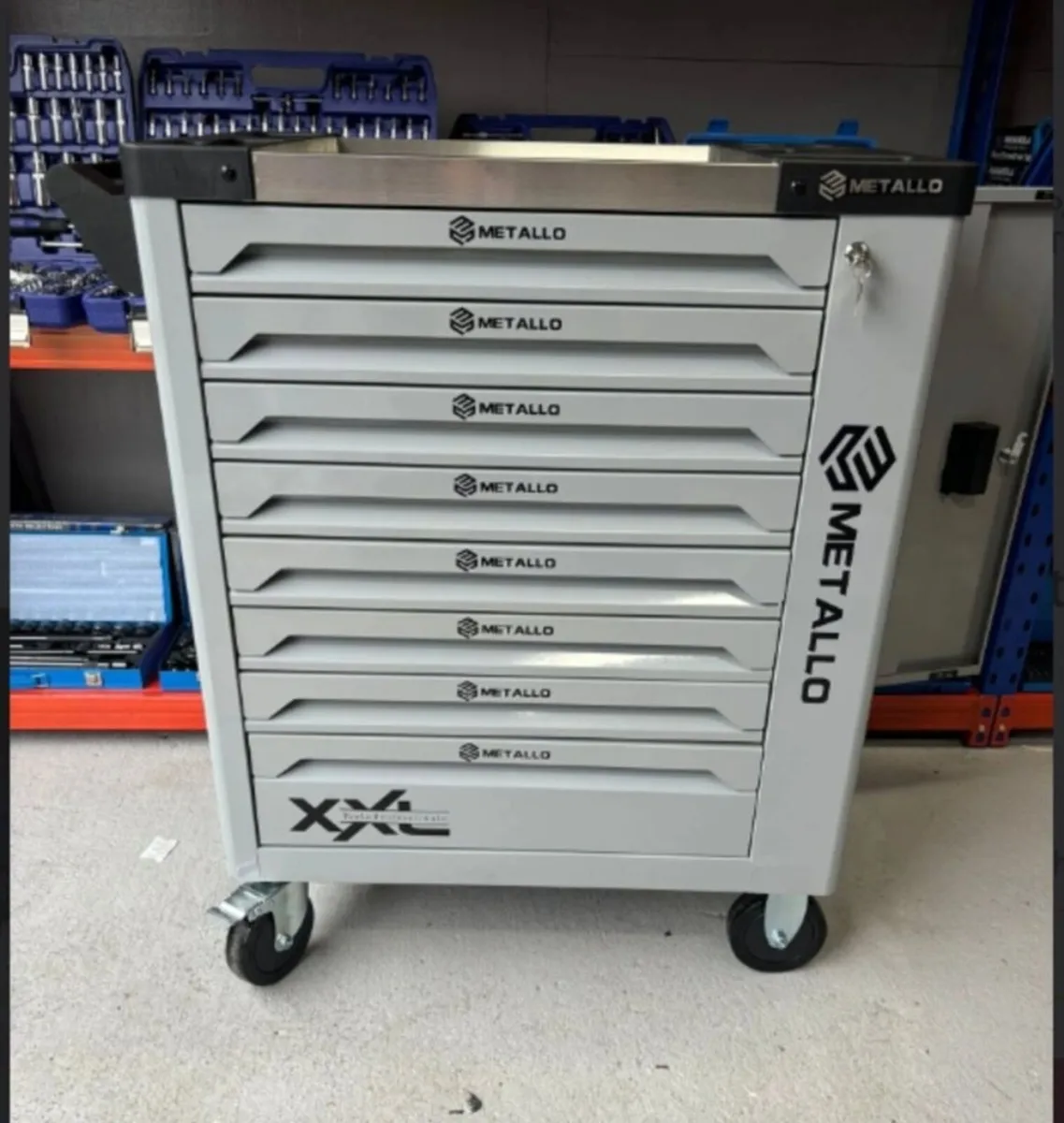 Metallo 8 drawer tool box - Image 2