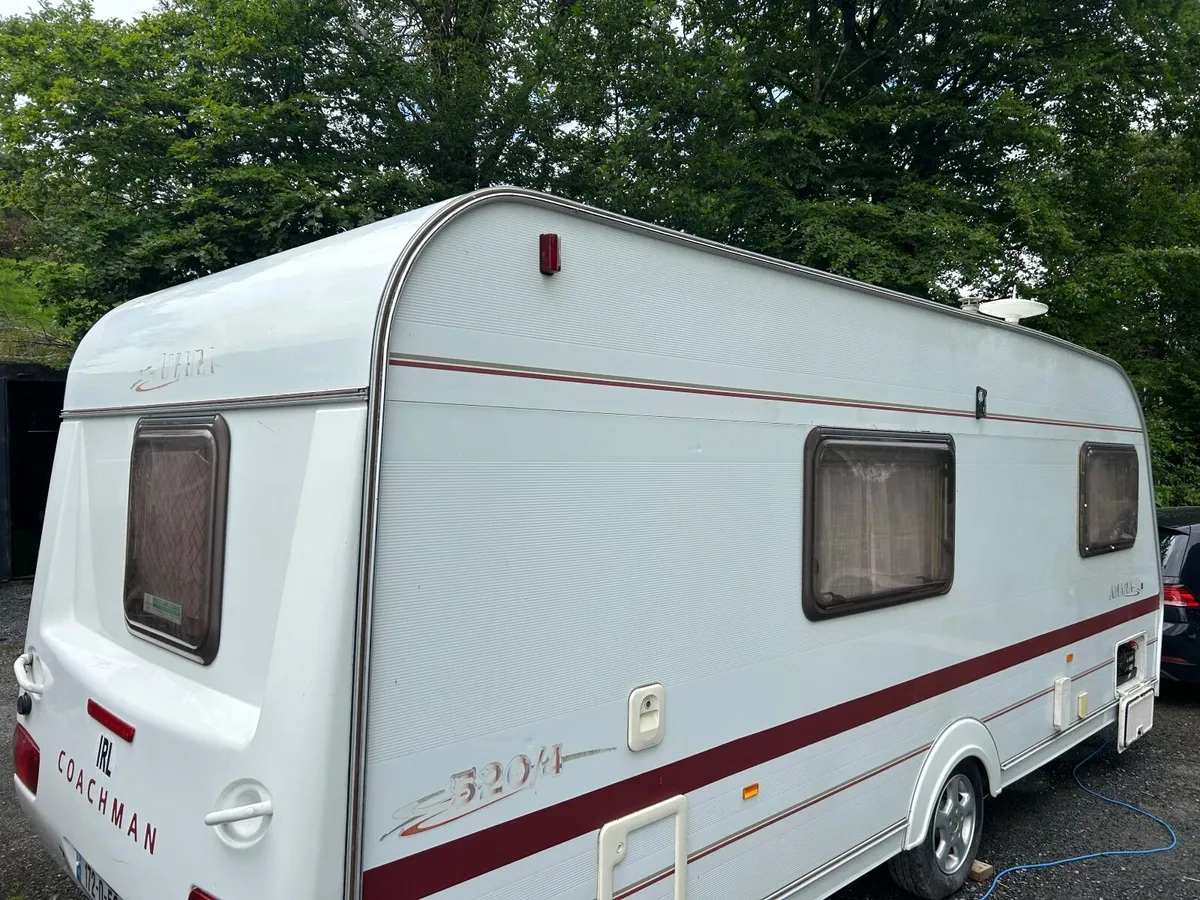 Coachman Amara 520/4 - Image 1