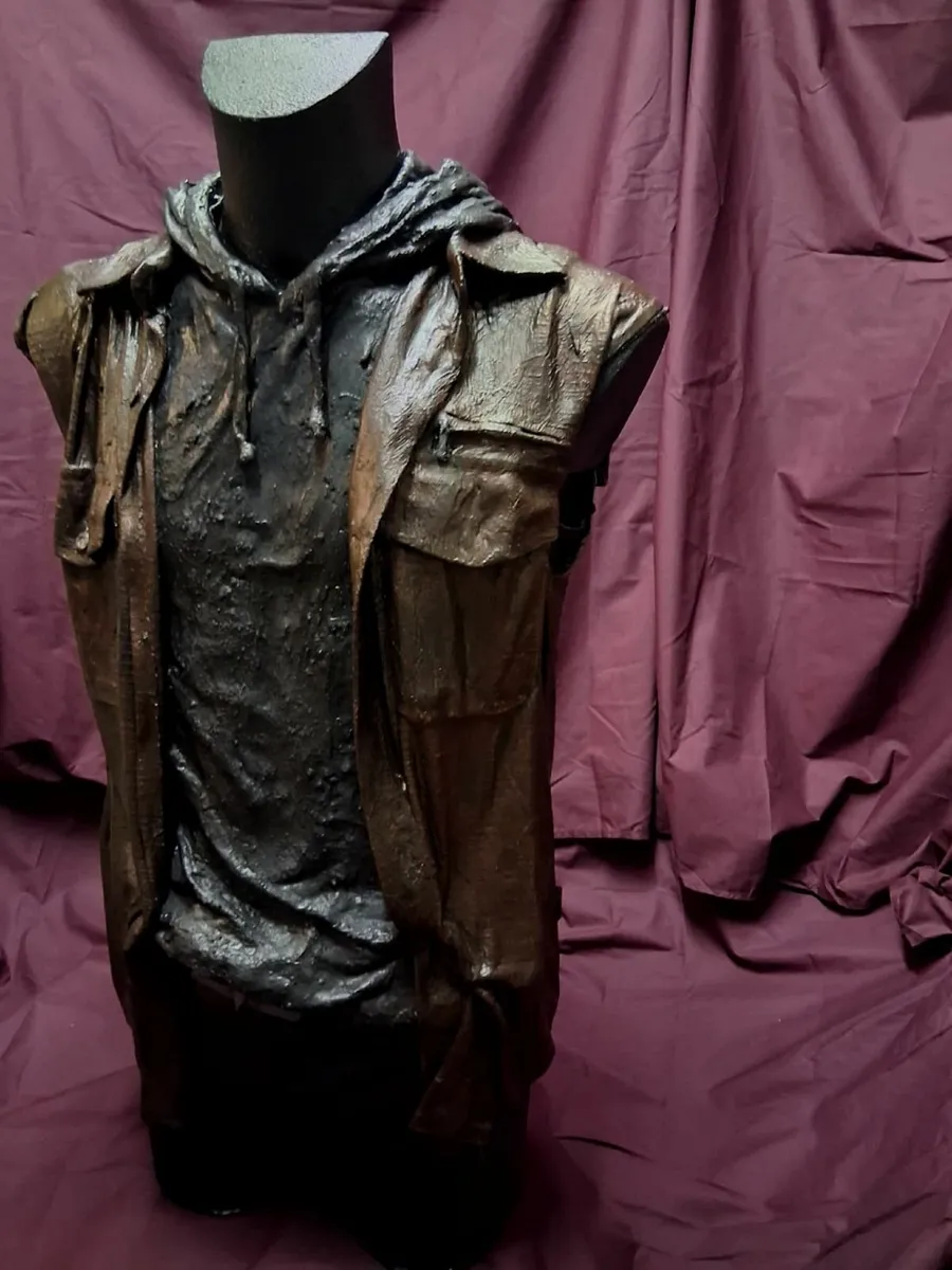 Male Torso mannequin - Image 2