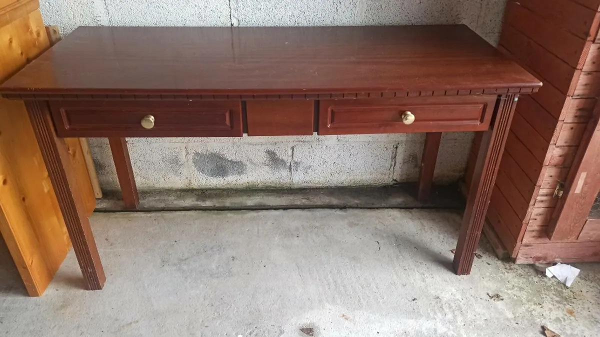 Desk - Image 2