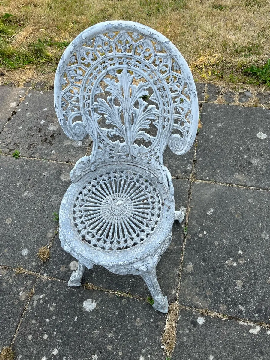 Vintage Style Cast Aluminium Garden Bistro Set - Image 4