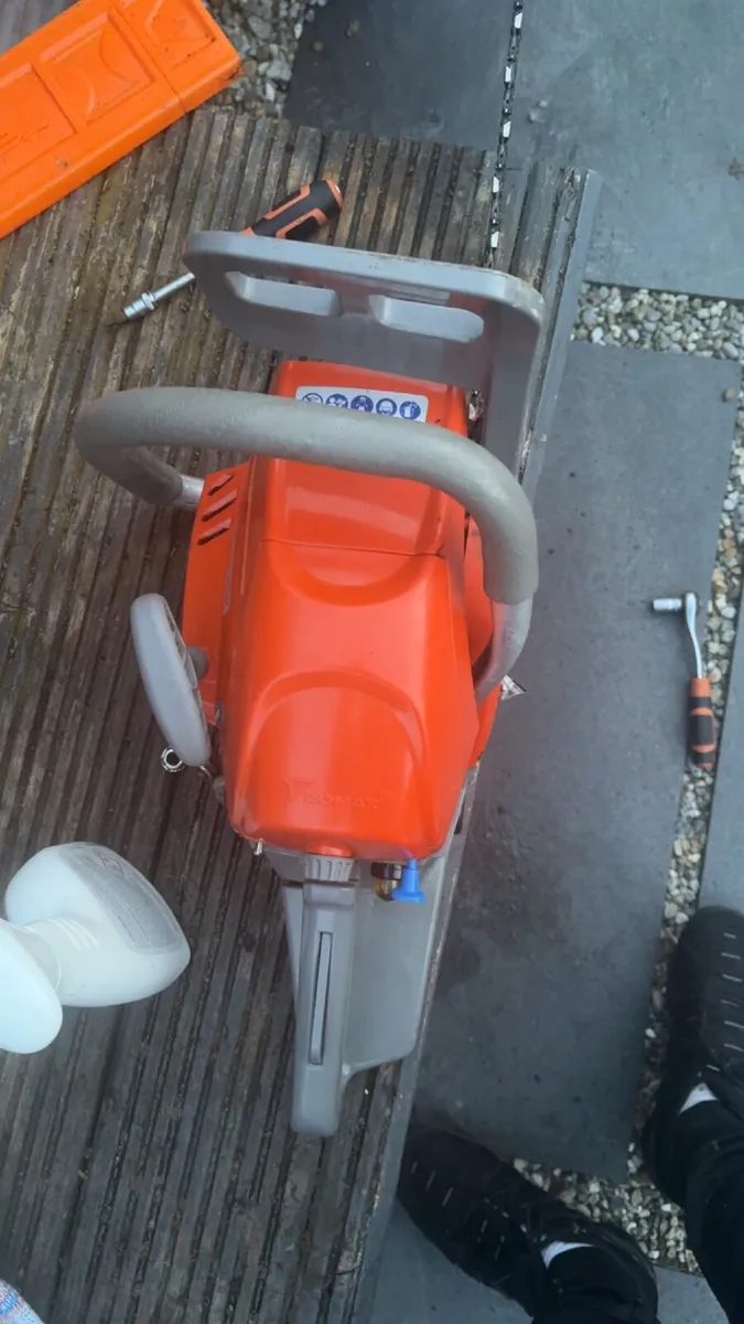 Zomax chainsaw - Image 2