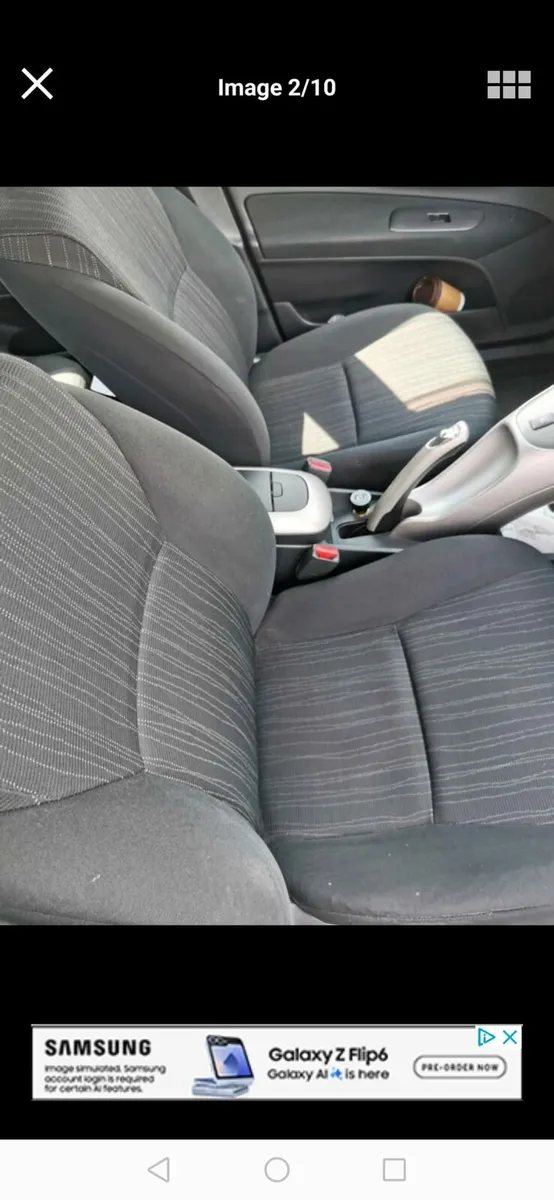 Toyota auris car - Image 4