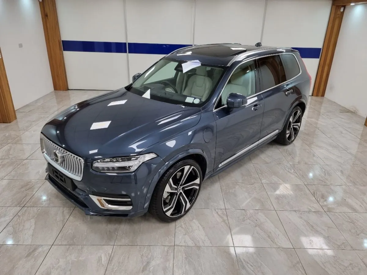 Volvo XC90 Ultimate Model - Image 2