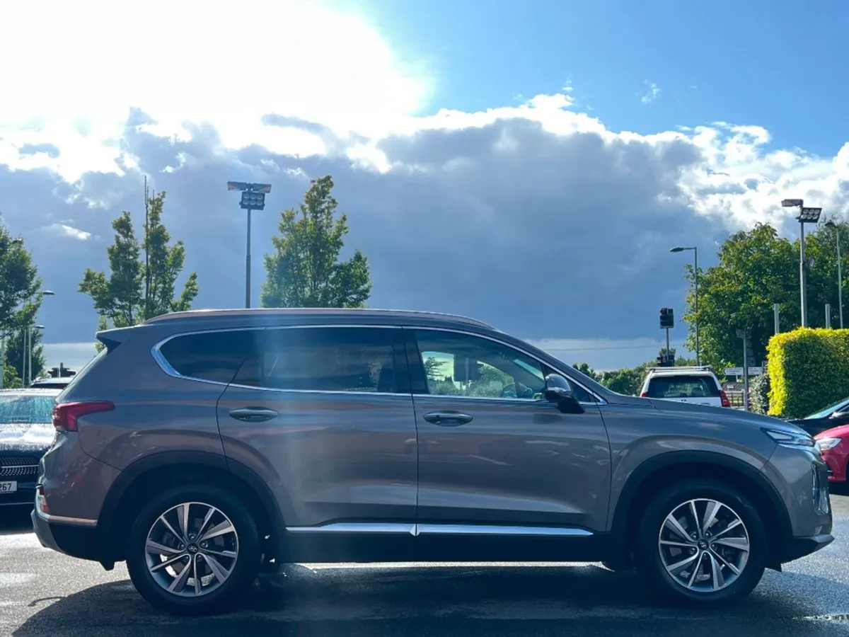 Hyundai Santa Fe 2.2 Diesel Executive Plus 7 Seat - Image 4