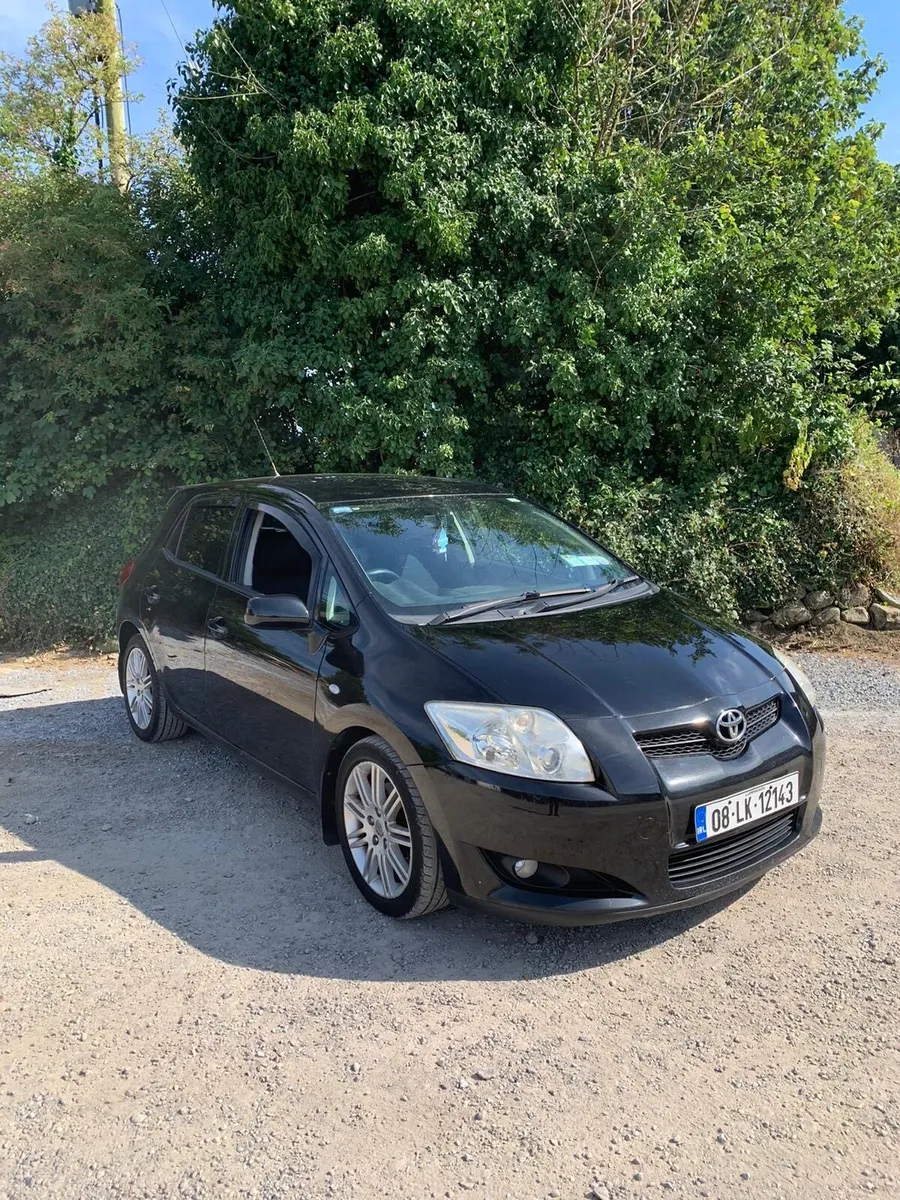 Toyota auris sr tax and tested - Image 2