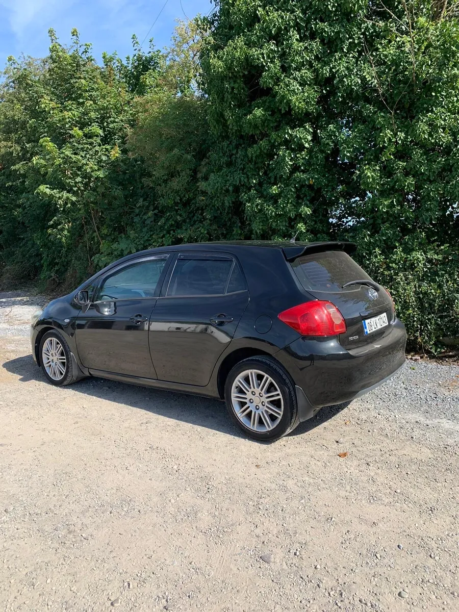 Toyota auris sr tax and tested - Image 4