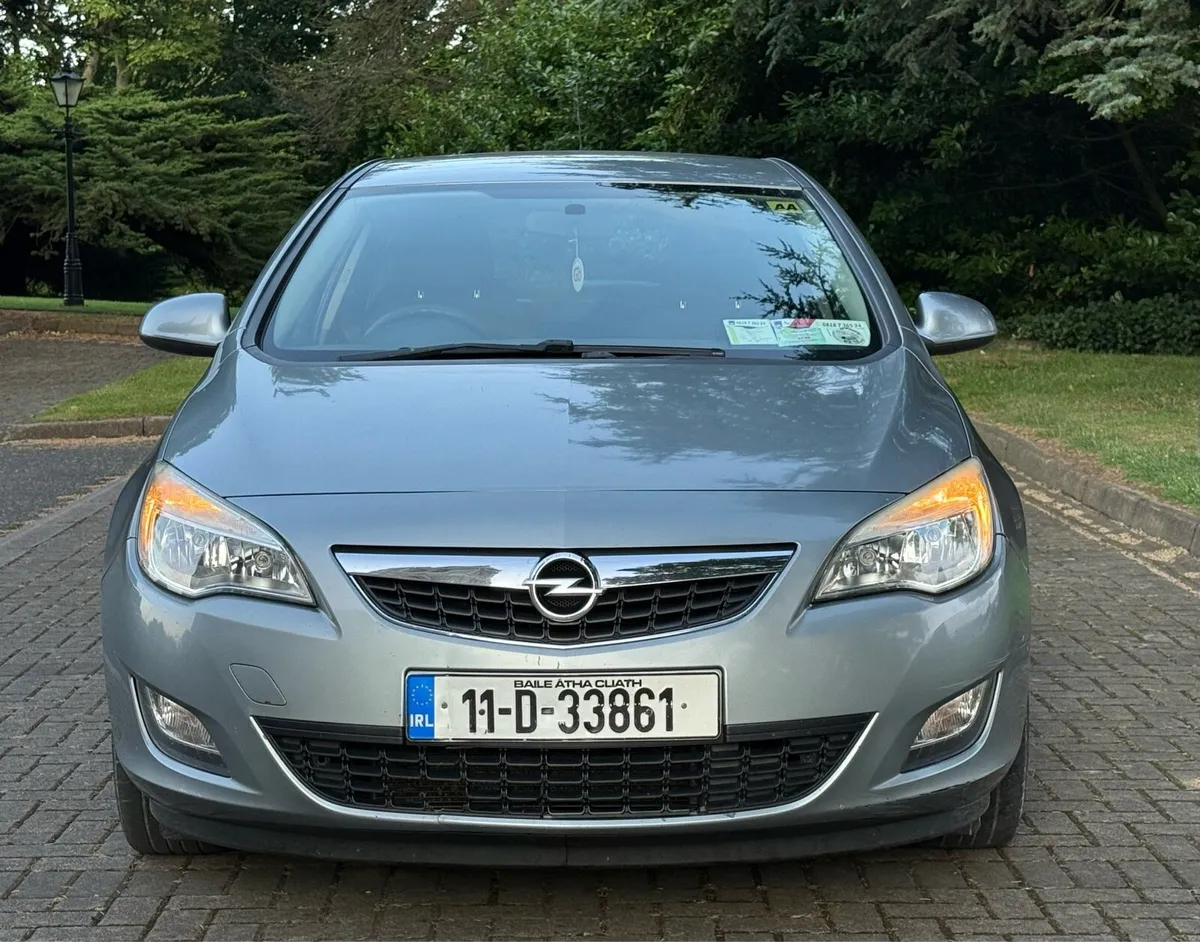 2011 Opel Astra 1.7L diesel nct 11/25 tax 09/25 - Image 2