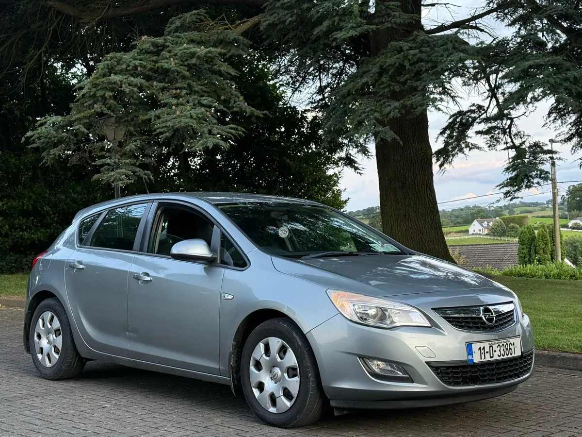 2011 Opel Astra 1.7L diesel nct 11/25 tax 09/25 - Image 4