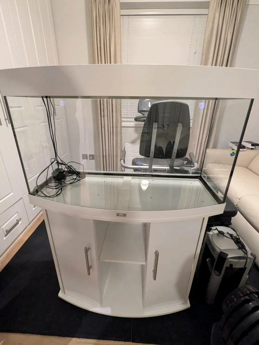 Fish tank set (Juwel Vision180) for sale - Image 2