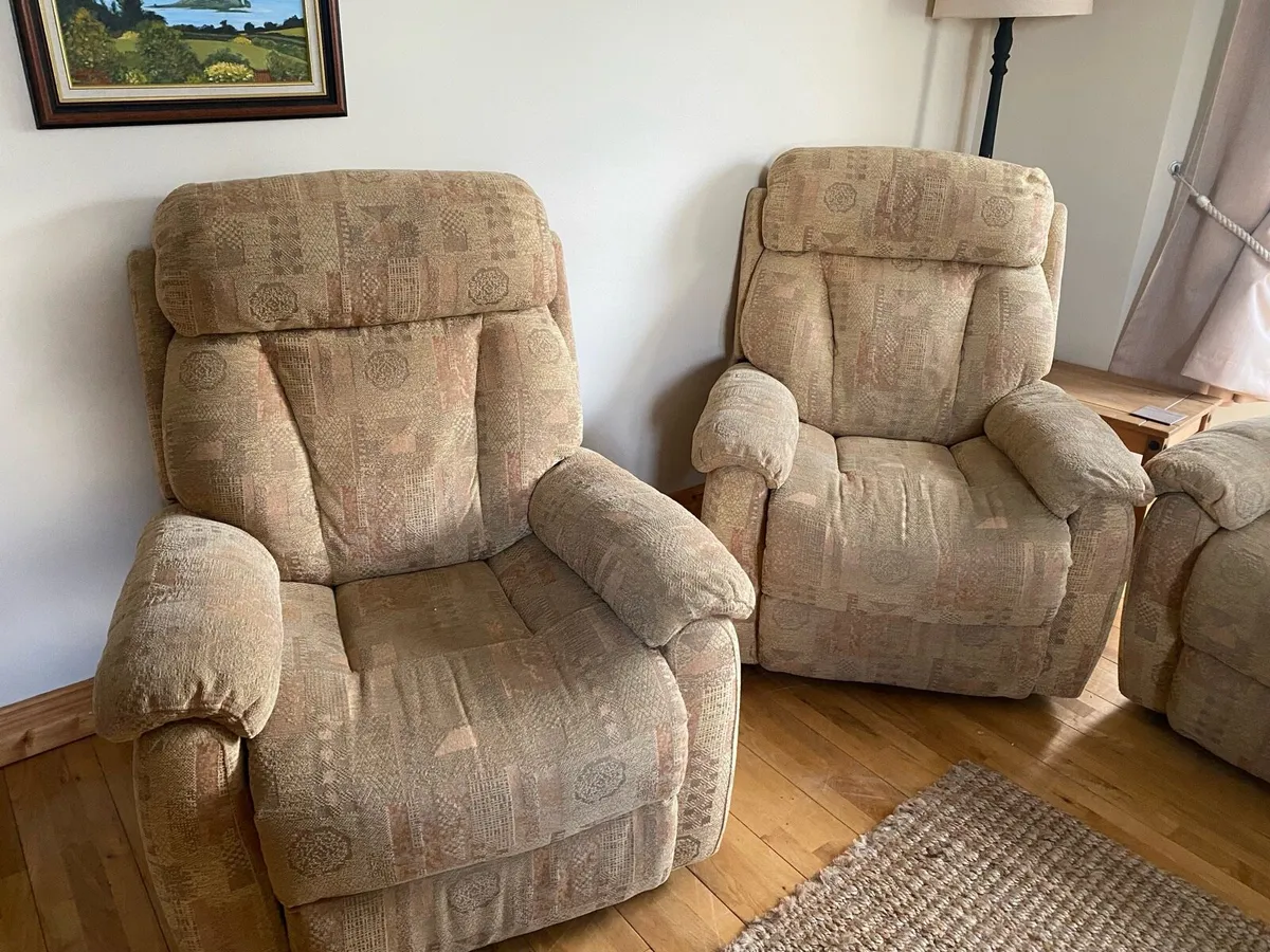 3 piece sofa - Image 2