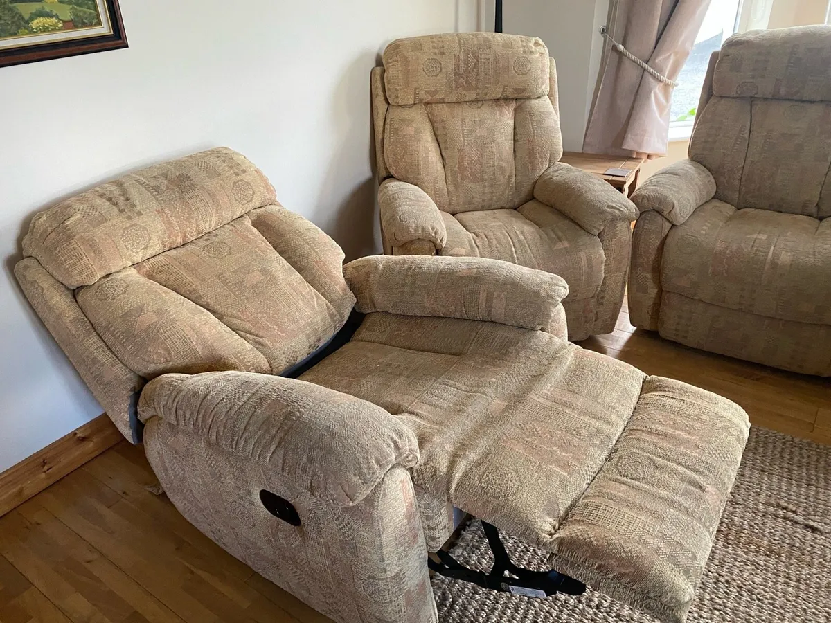 3 piece sofa - Image 3