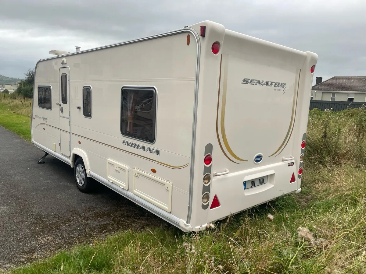 Bailey senator 4 berth fixed bed 2008 S6 - Image 4