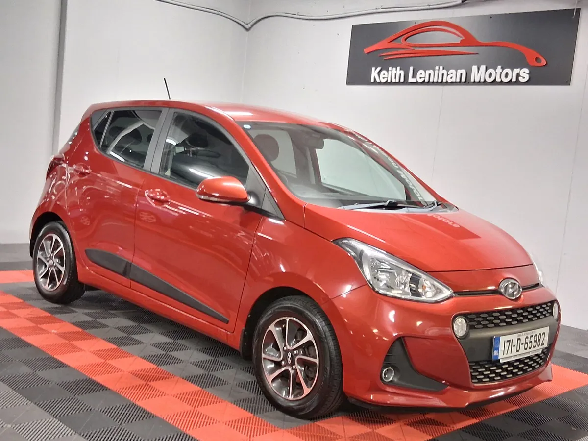 2017 Hyundai i10 **1.0 PREMIUM** - Image 3