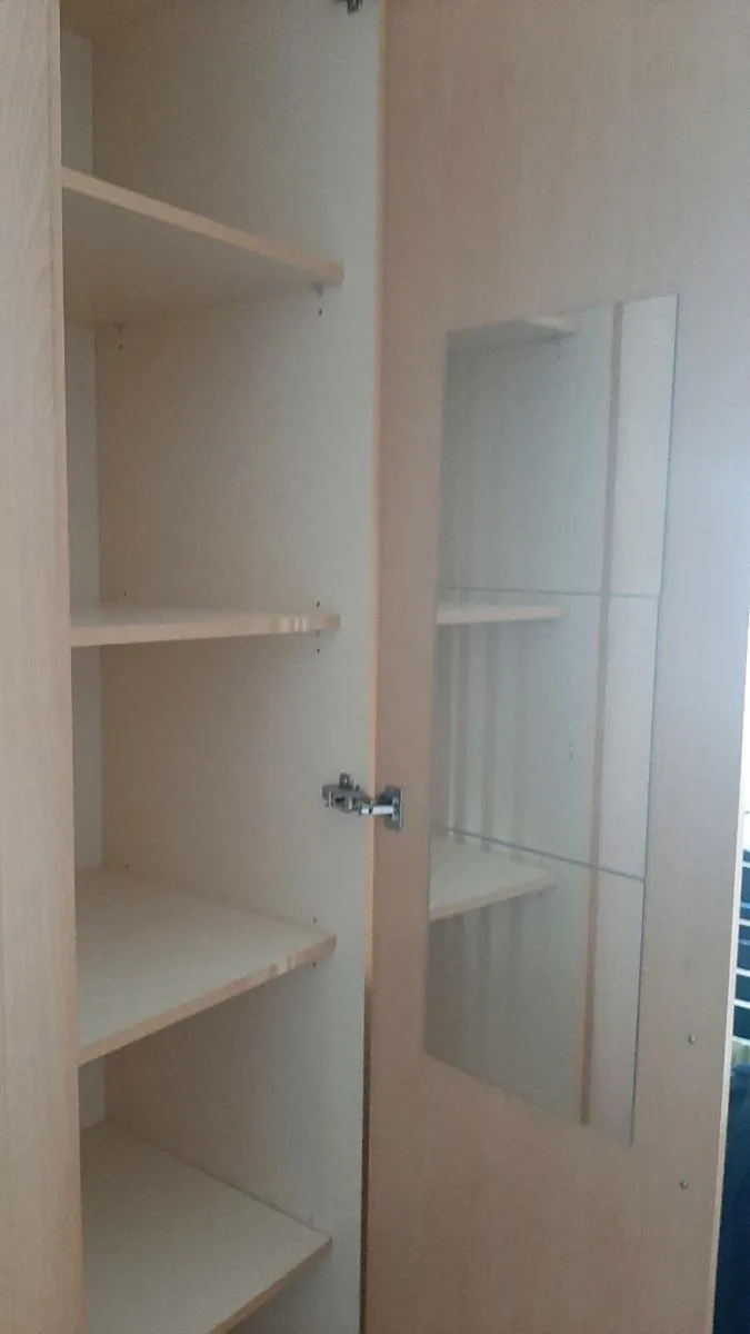 Bunkbed room suitable females Finglas - Image 3