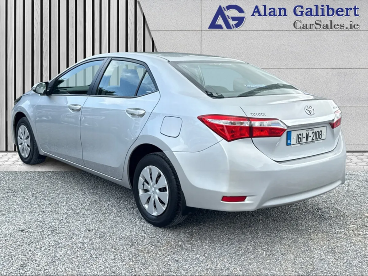Toyota Corolla 1.4 DIESEL D-4D TERRA LOW MILEAGE - Image 2