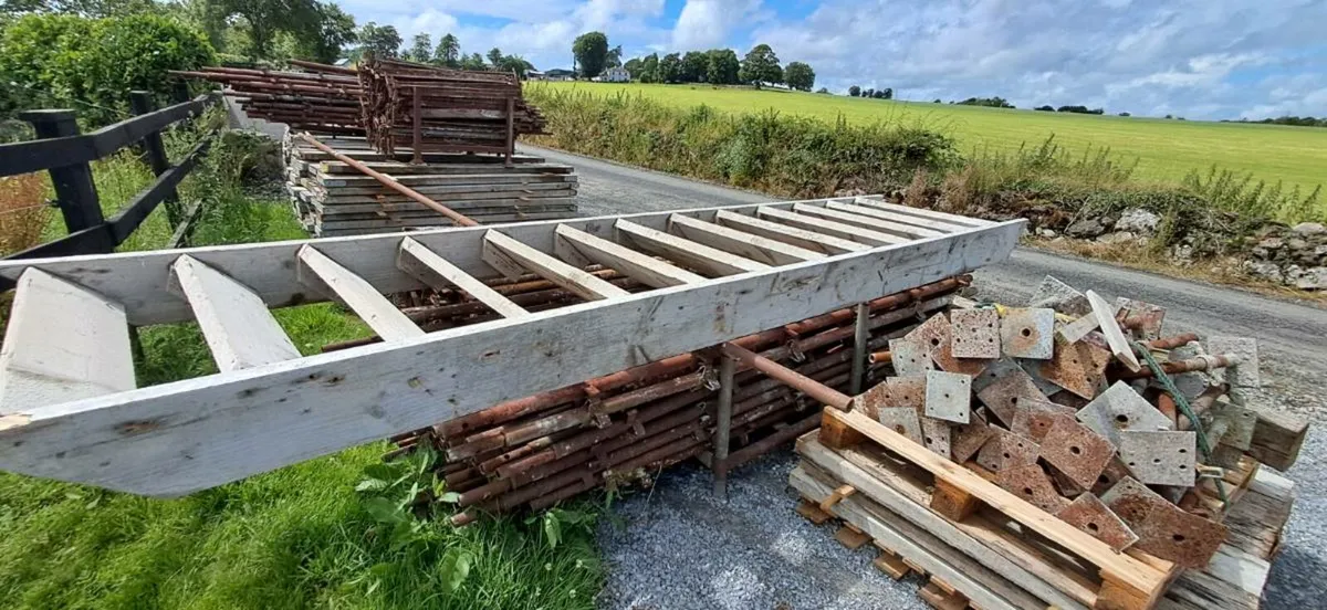 Temporary stairs - Image 1