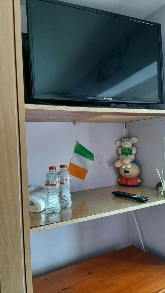 Bunkbed room suitable females Finglas - Image 2