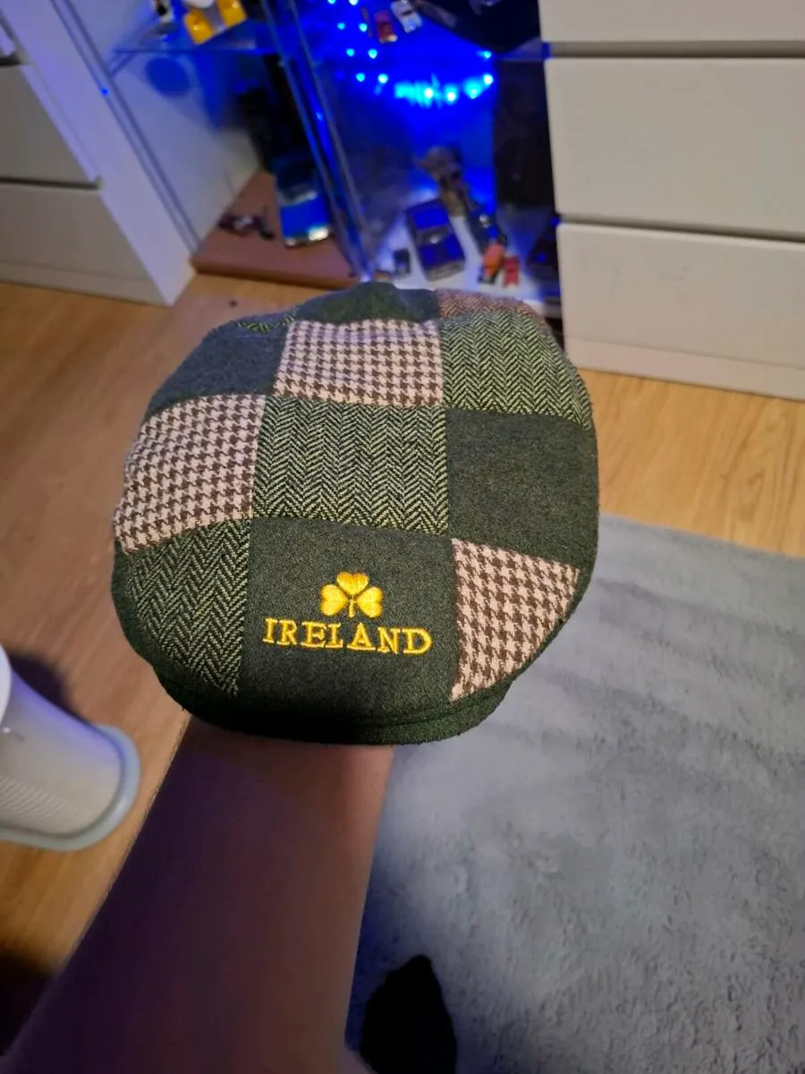 Vintage mcabe collection irish flat cap - Image 1