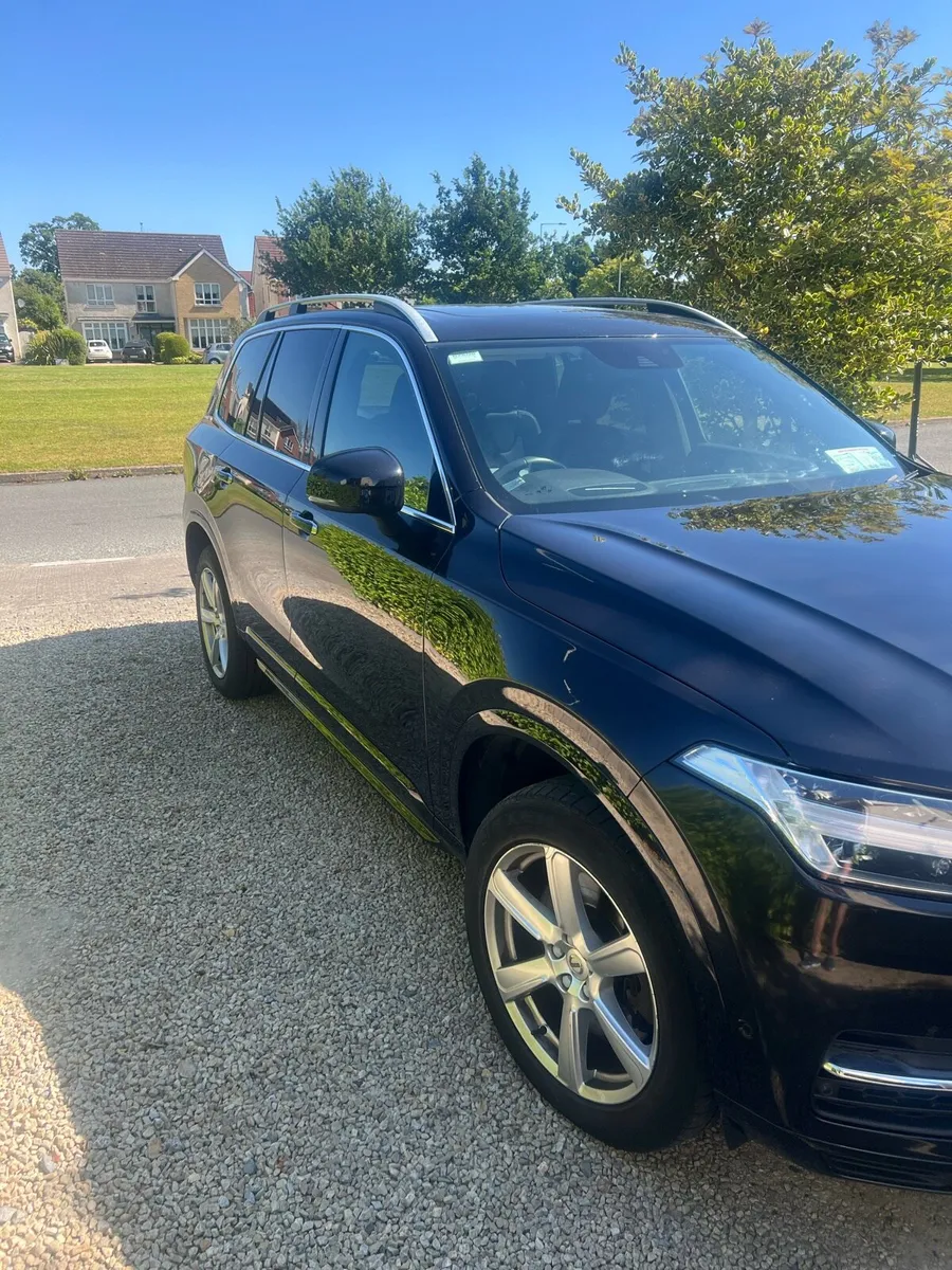 2017 - VOLVO XC90 MOMENTUM - 2.0l Hybrid. - Image 3