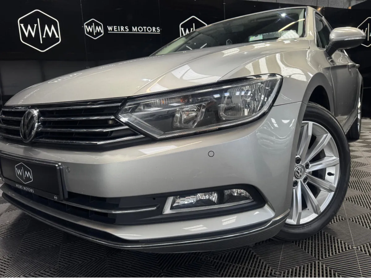 Volkswagen Passat HIGHLINE 2.0 TDI DSG 150HP 4DR A - Image 3