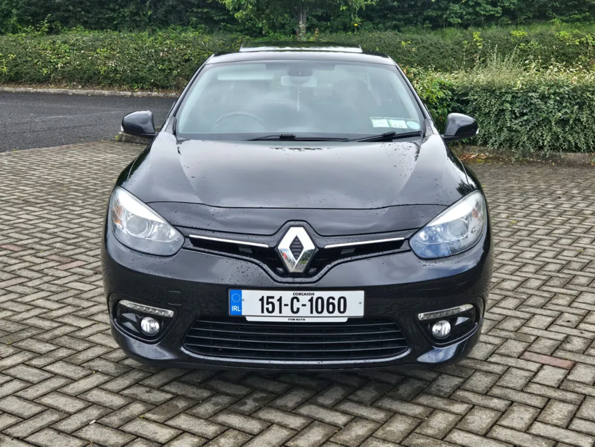 Renault Fluence LIMITED EDITION 1.5 DIESEL SALOON - Image 2