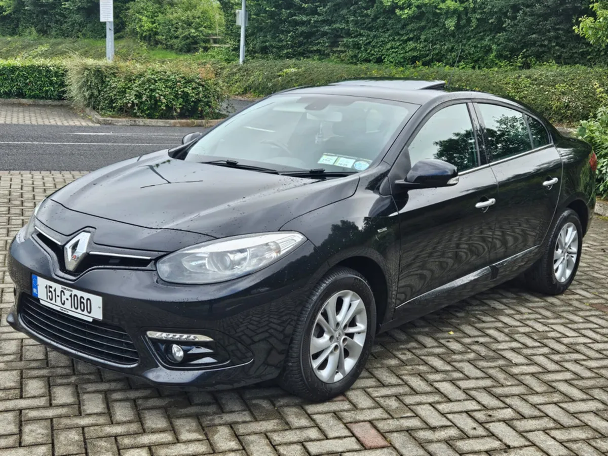 Renault Fluence LIMITED EDITION 1.5 DIESEL SALOON - Image 3