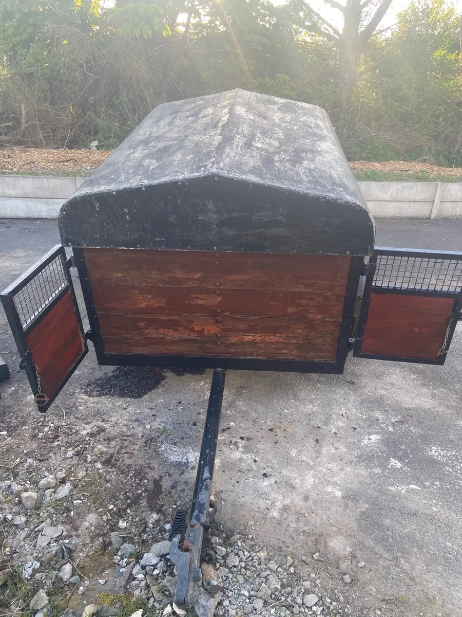Dog box - Image 2