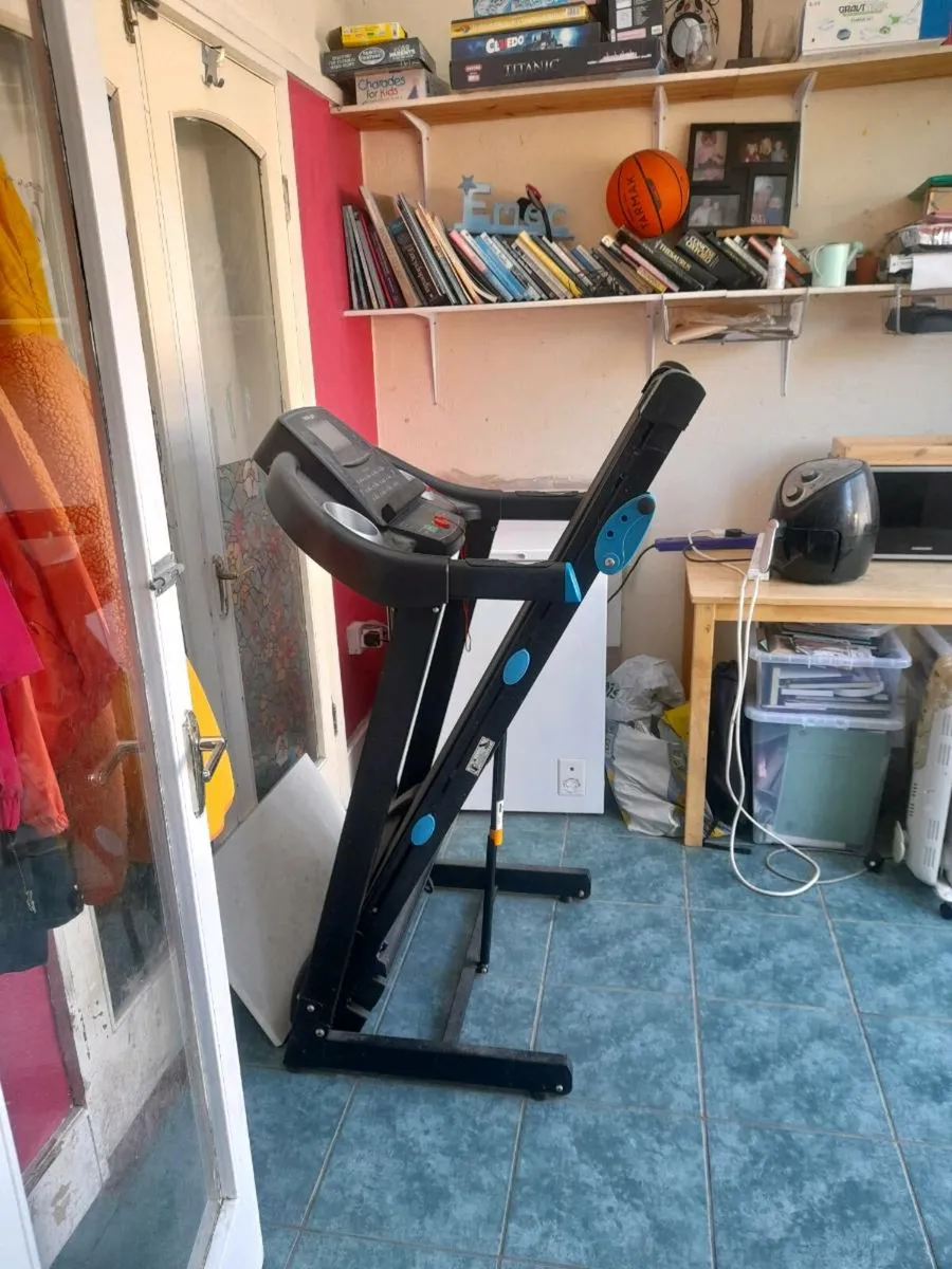Treadmill - Image 3