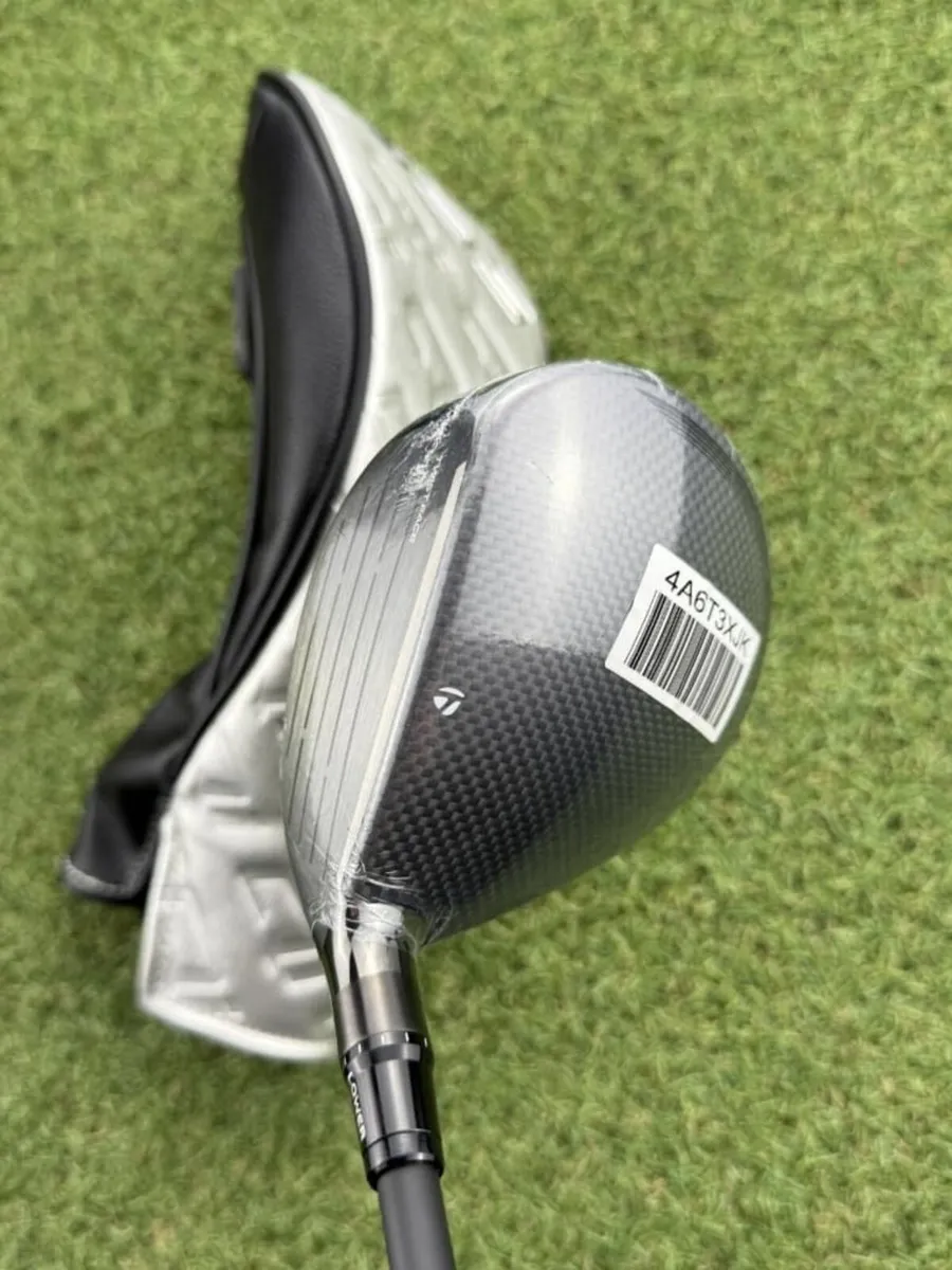 NEW TAYLORMADE Qi35 #3 WOOD 15° / STIFF - Image 4
