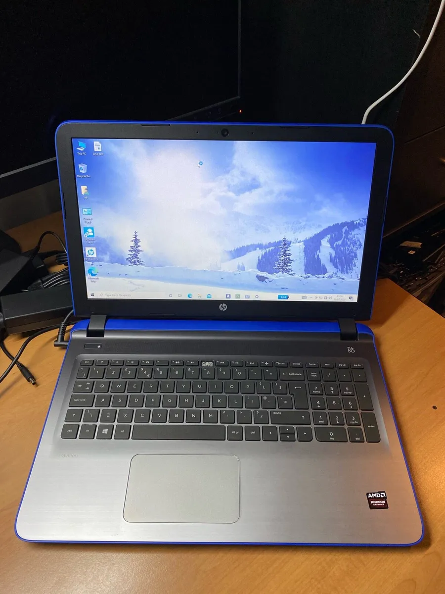 Hp laptop with 8gb ram 1 TB hdd win 10 - Image 1