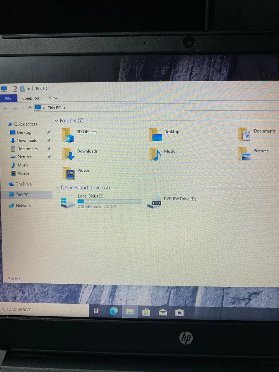Hp laptop i5 pro 8gb 256 ssd win 10 - Image 3