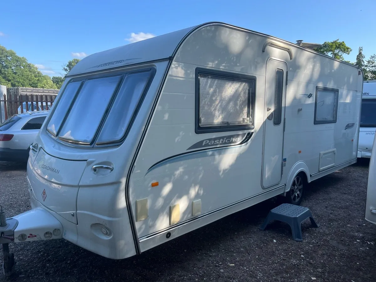 Coachman  Pastiche 560/4 lux edition - Image 1