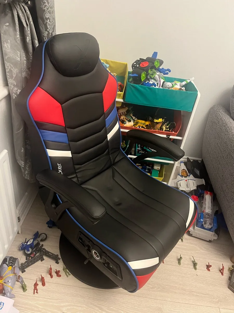 Gaming Chair - Image 2