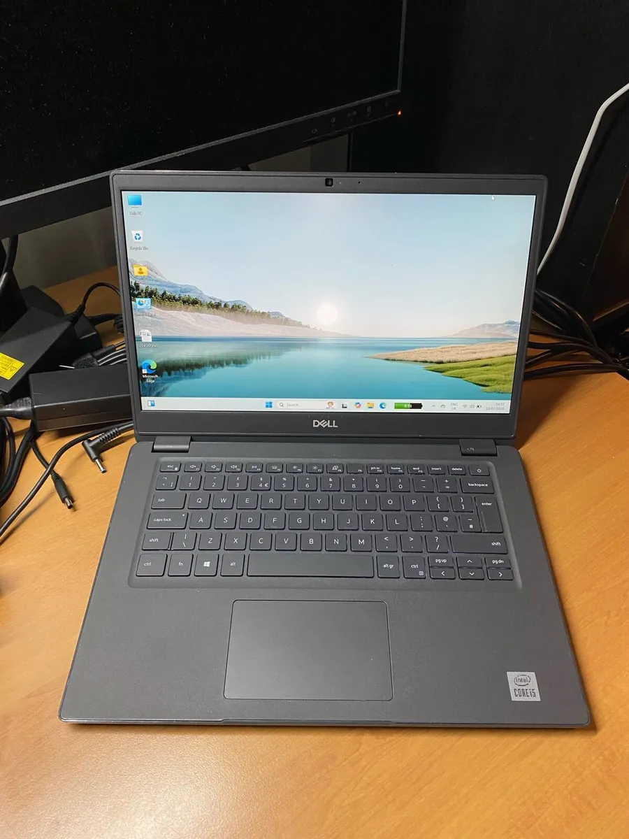 Dell laptop i5 pro 16-512 win 11 pro - Image 1