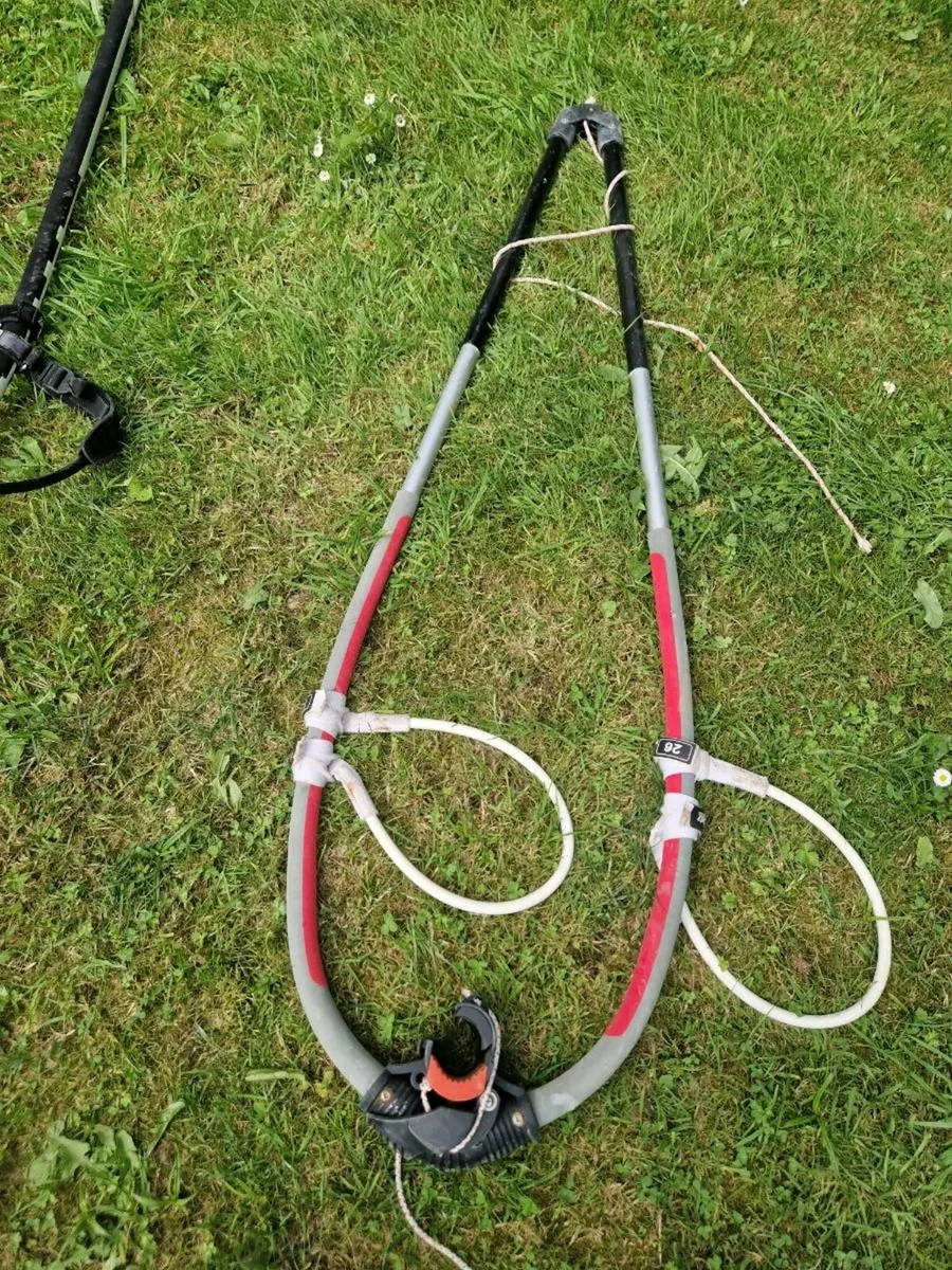 Windsurfing equipment - Image 4