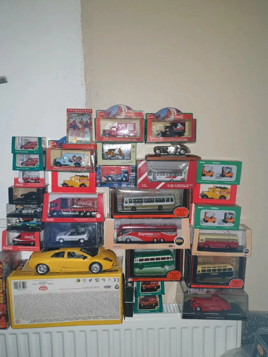 SELLING MY OWN DIE.CASTS. COLLECTABLE - Image 1
