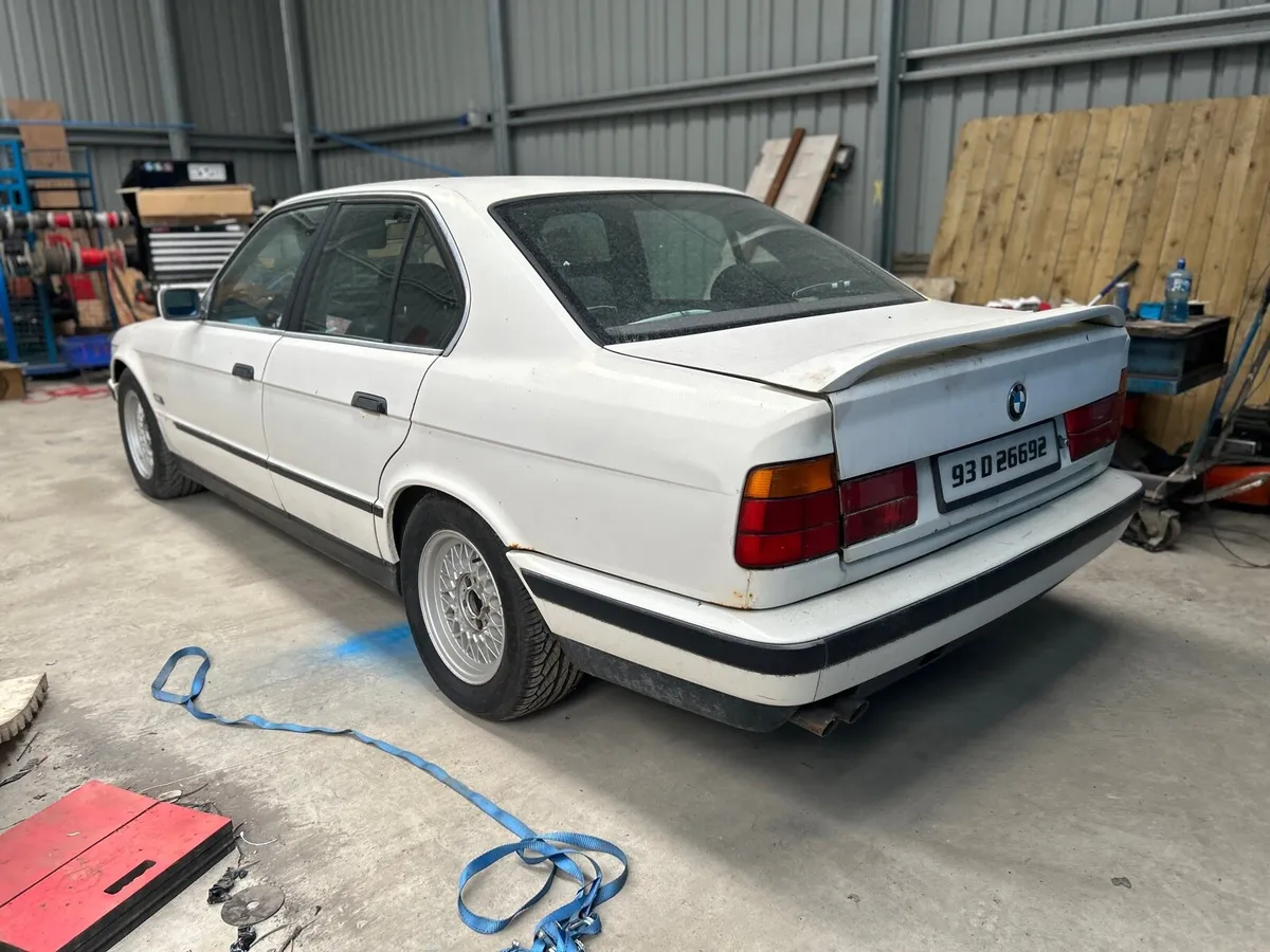 BMW E34 540i V8 Auto - Image 3