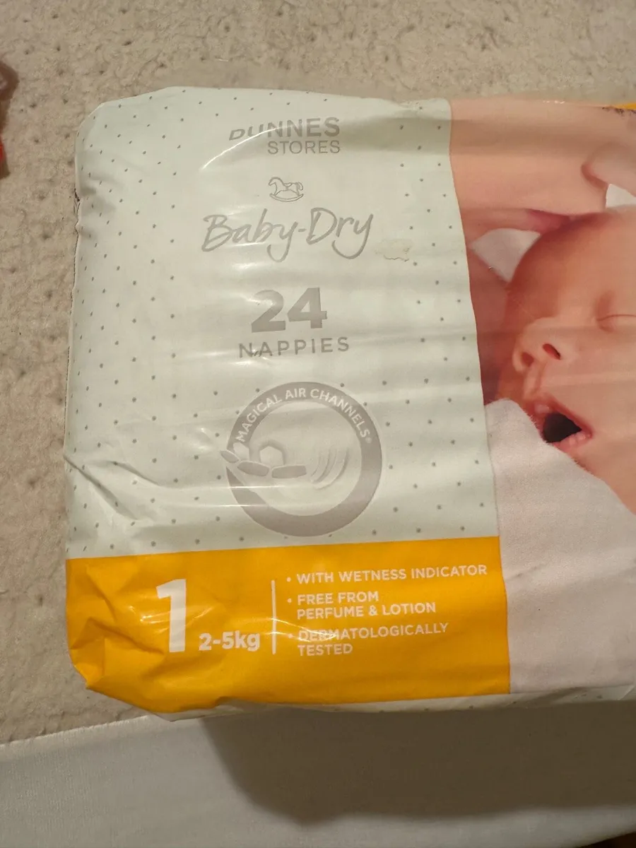 Baby diapers - Image 1