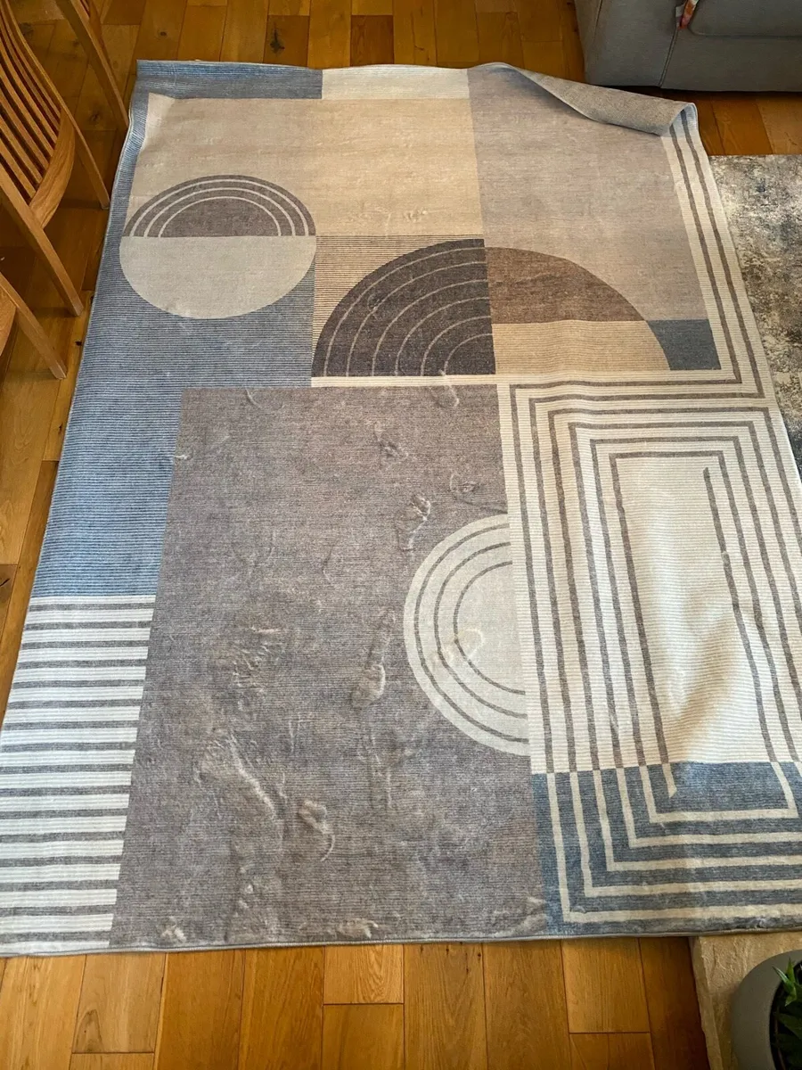 Rug - Image 3