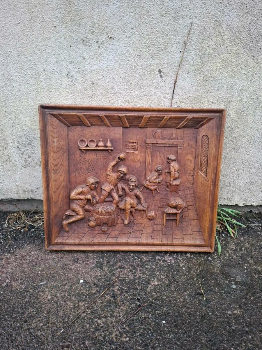 Vintage resine frame postage possible