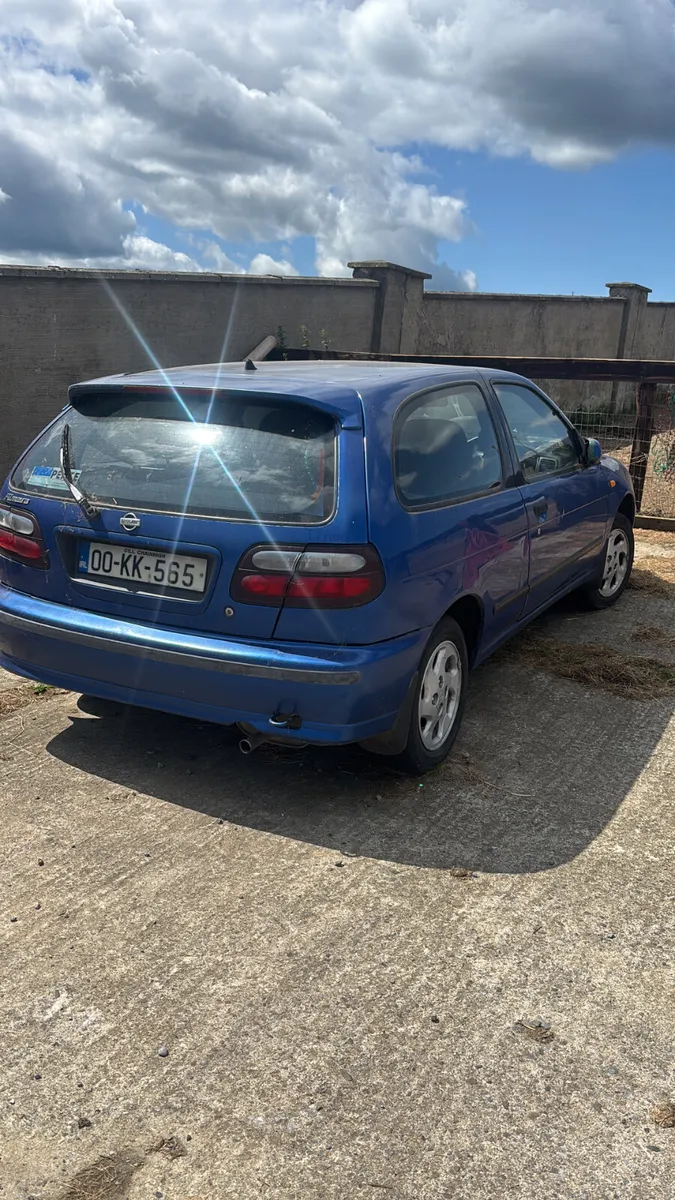Nissan Almera 2000 - Image 1