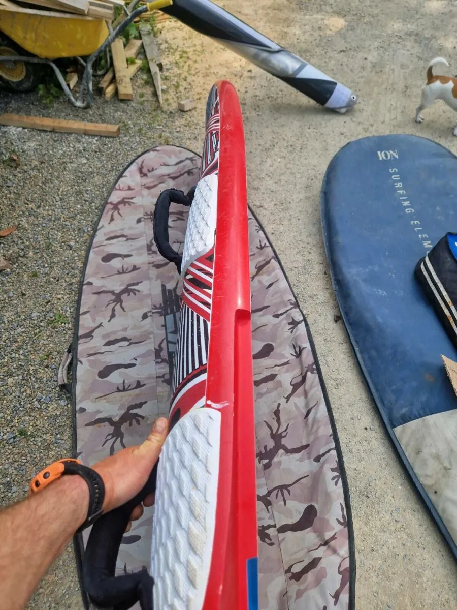Windsurf board and foil - Image 3