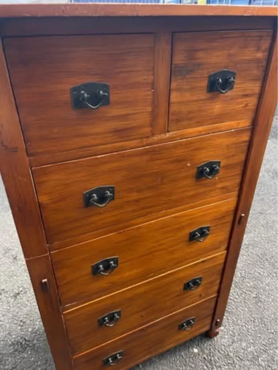 chest of drawers - Image 1