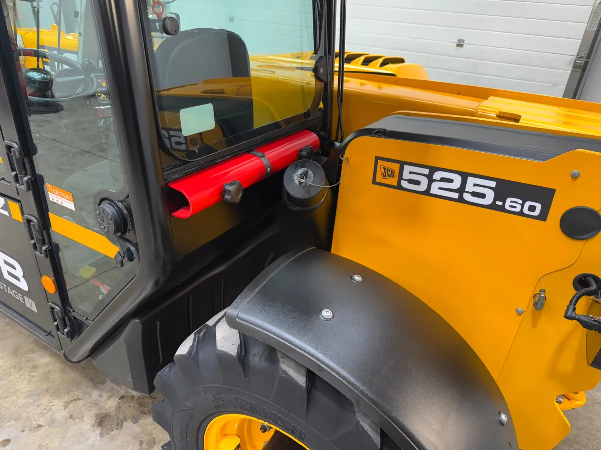JCB 525-60 **As New** - Image 4