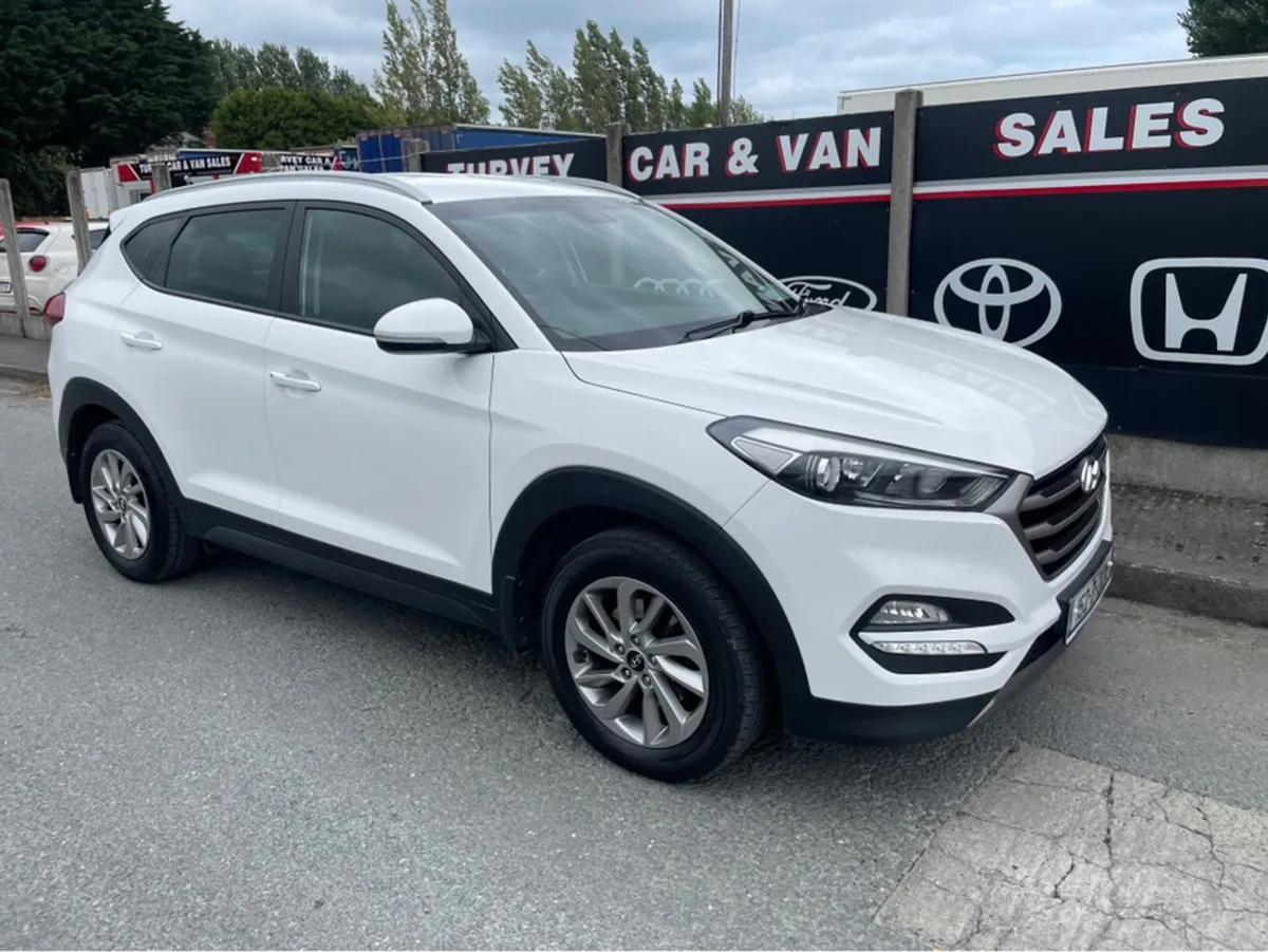 Hyundai Tucson Executive 5DR - Image 2